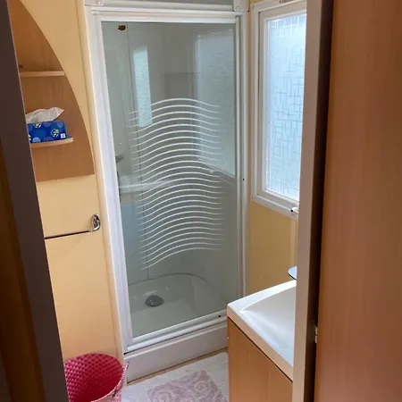 Campsite Mobil 5 Personnes - *** Les Ollivaud-